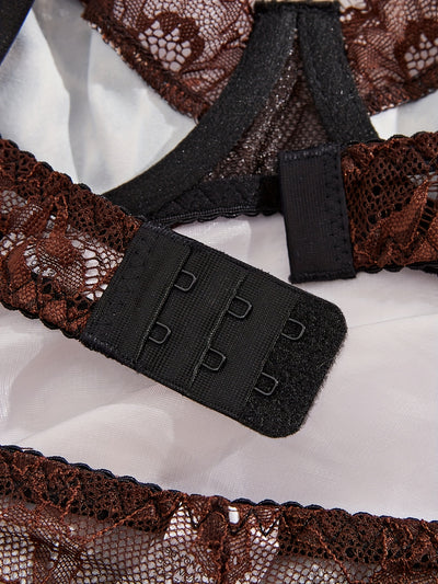 Ensemble String Léopard Dentelle