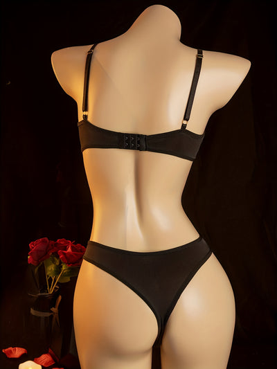 Lingerie Coquine avec Bondages