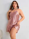 Nuisette Courte en Satin Grande Taille