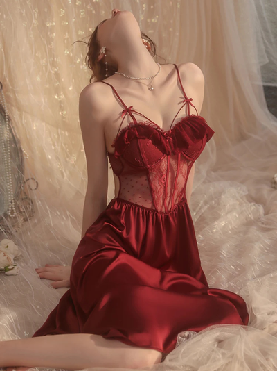 Nuisette Longue en Dentelle avec Corset