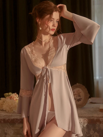 Chemise de Nuit en Dentelle Ouverte